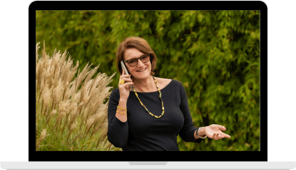 Birg am Smartphone redend
